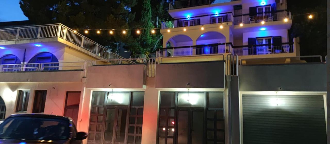 Apartments Nautilus อุลซิน ภายนอก รูปภาพ