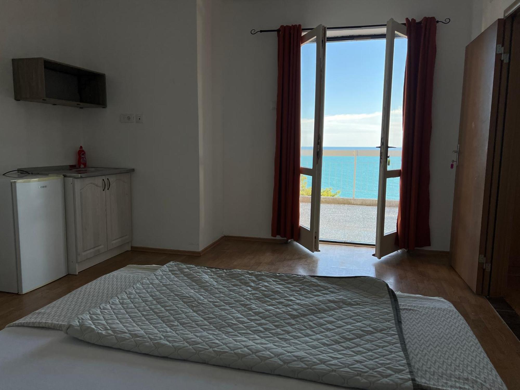 Apartments Nautilus อุลซิน ภายนอก รูปภาพ