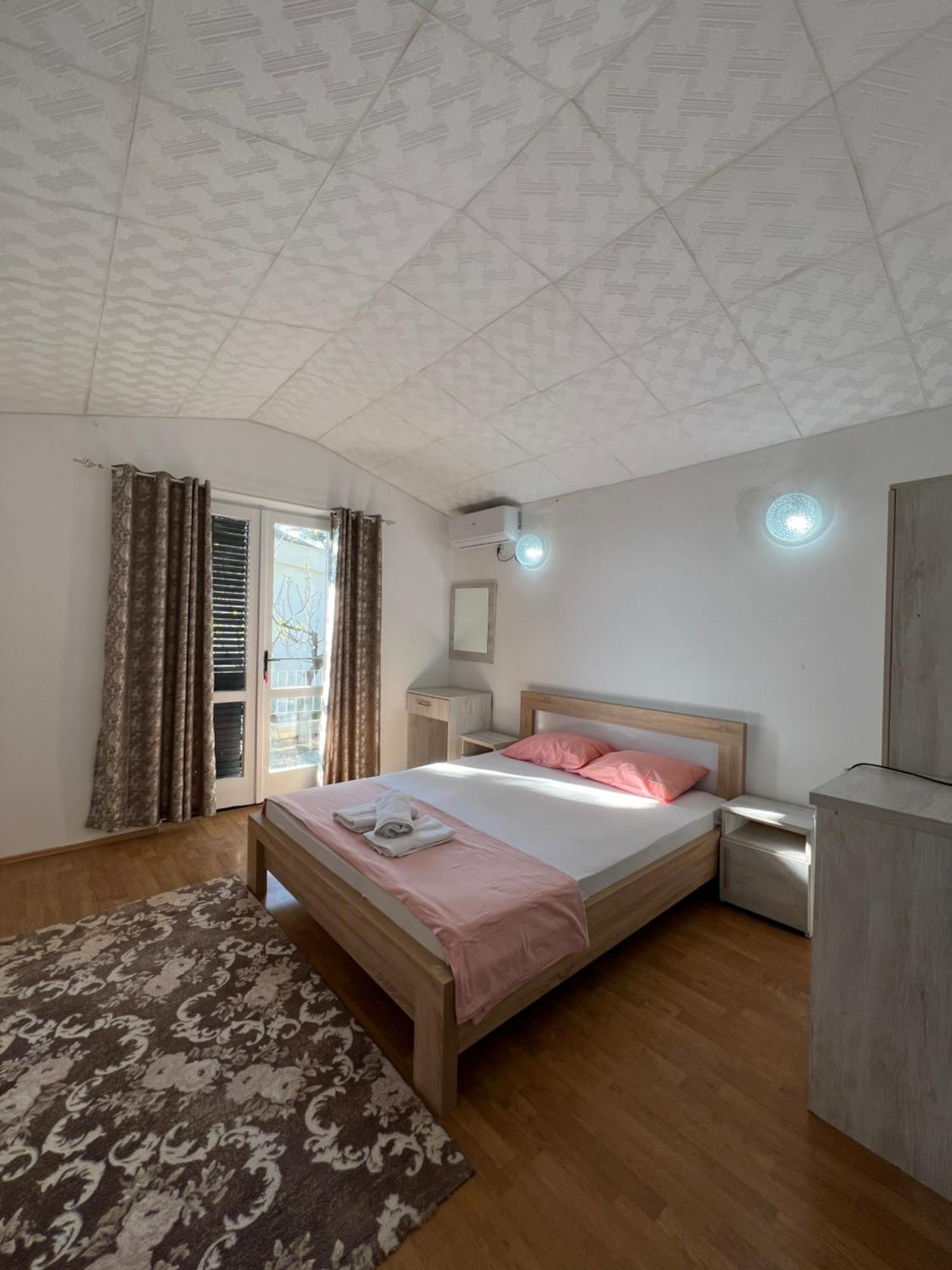 Apartments Nautilus อุลซิน ภายนอก รูปภาพ