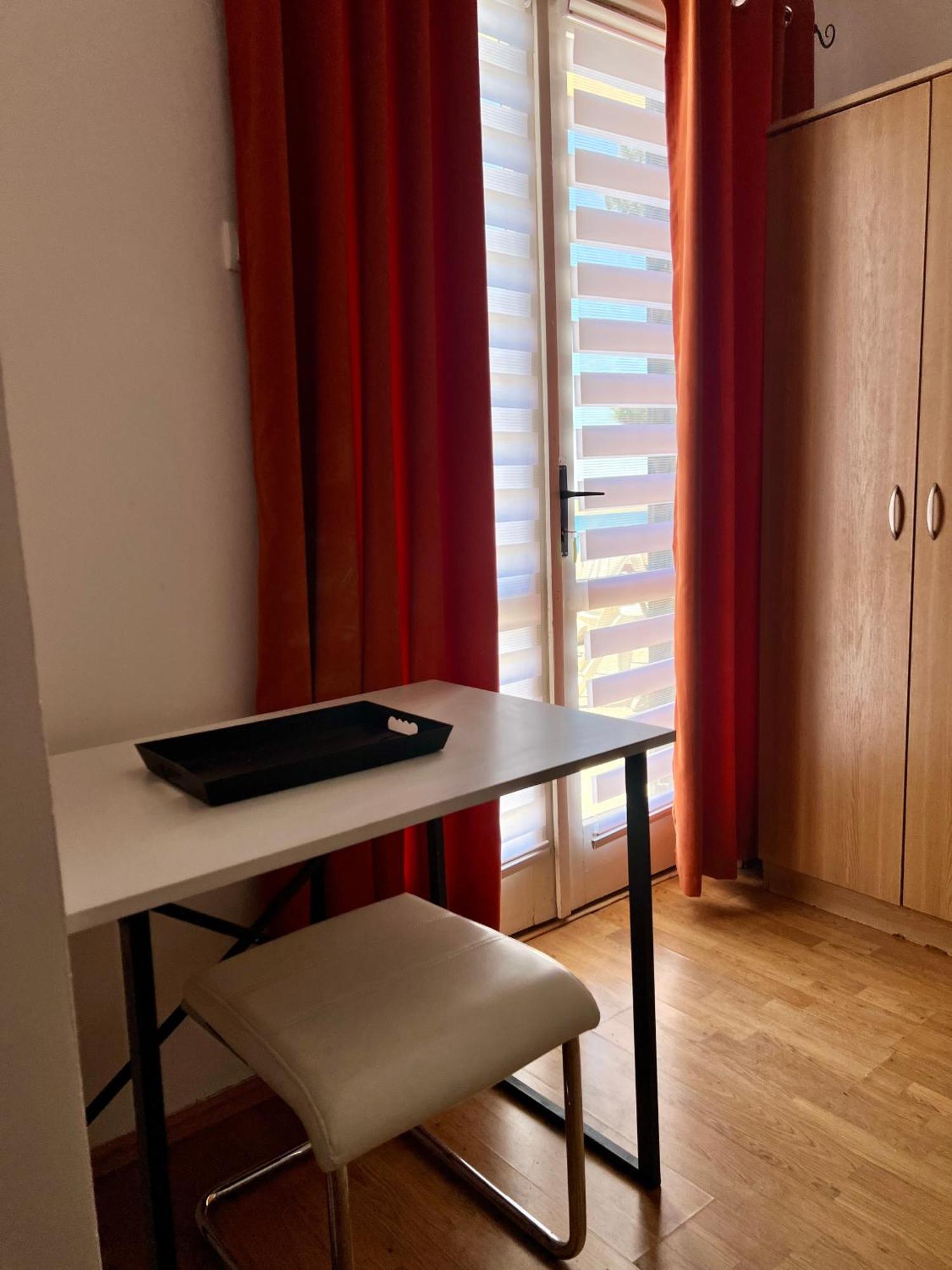 Apartments Nautilus อุลซิน ภายนอก รูปภาพ